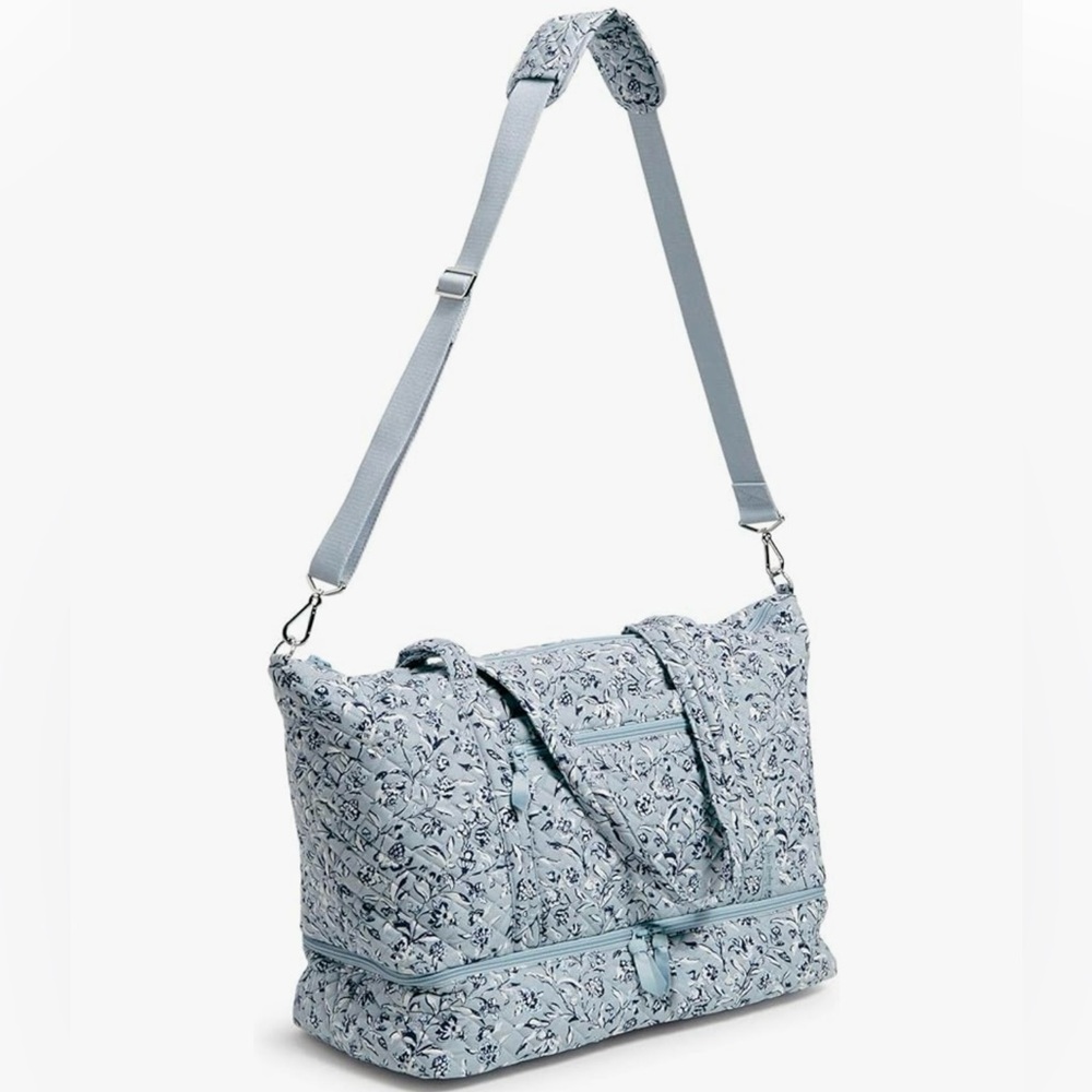Vera Bradley Light Blue Floral Cotton Deluxe Travel Tote - Picture 2 of 14